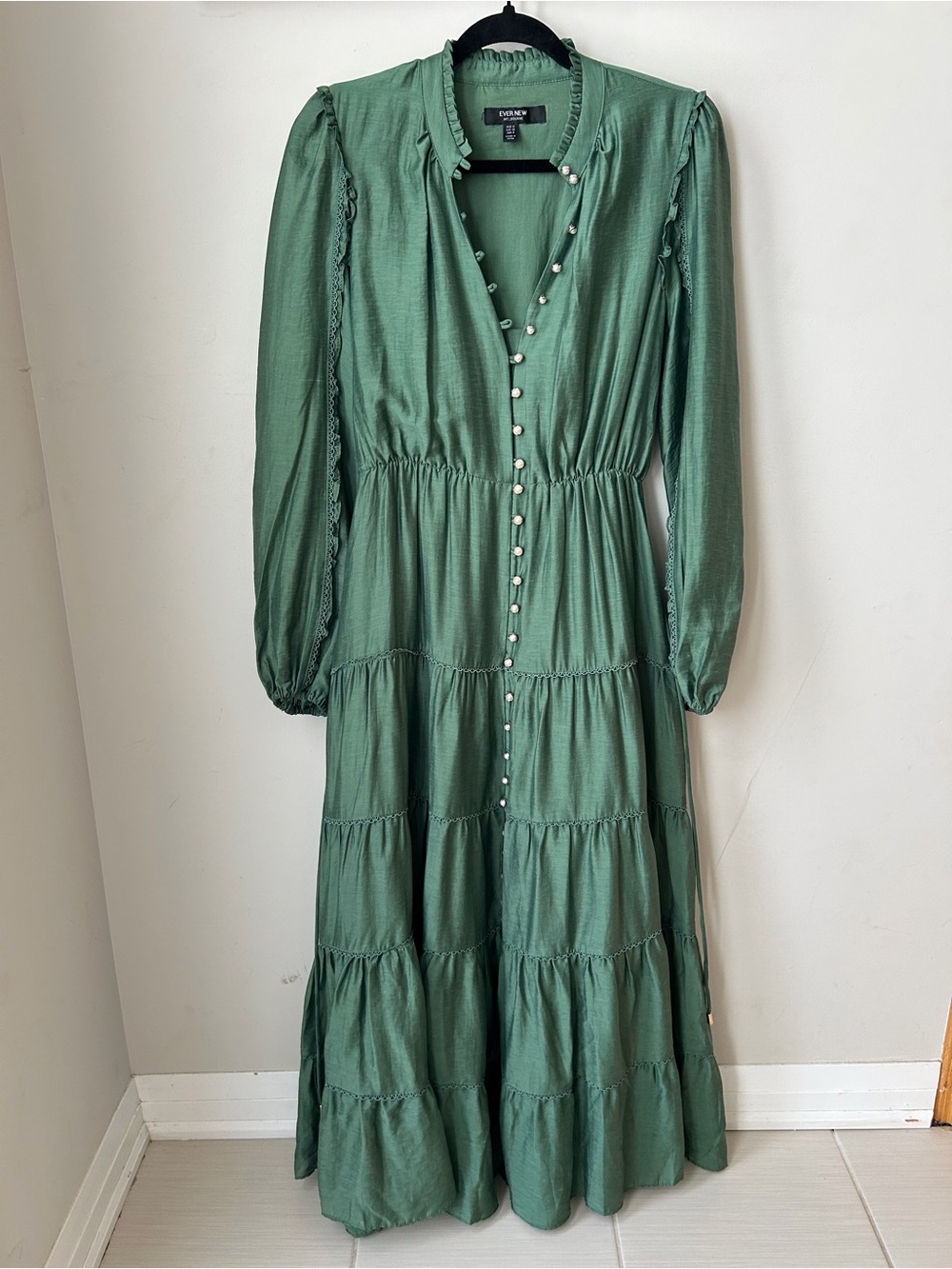 Ever New Melbourne Green Tiered Maxi Dress Ruffle Button Front Cottagecore Boho